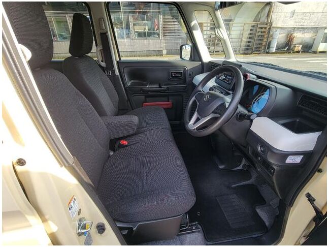 すぐにご来店頂けない場合や遠方にお住まいの方、車両状態の詳細が知りたい方はお気軽にご連絡下さい♪