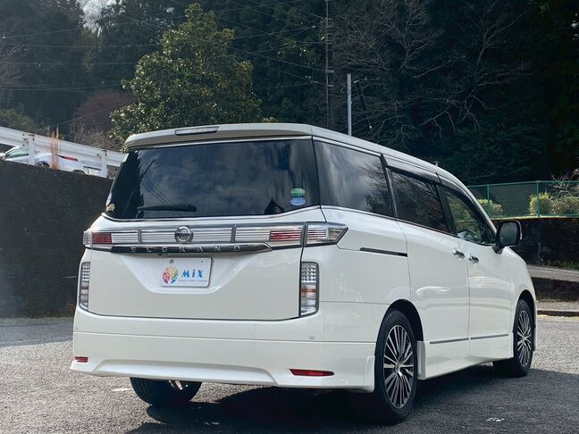 ご返信頂くと、当社の自社ローンの特徴について、詳しくご案内させて頂きますので、まずは公式LINEの友達登録をお願いします