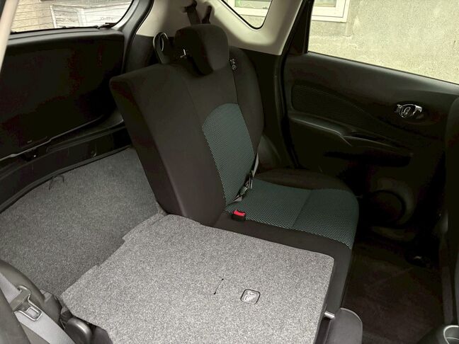 車検、板金、オイル交換等何でもご相談下さい。