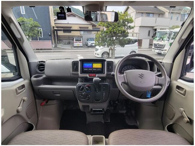 すぐにご来店頂けない場合や遠方にお住まいの方、車両状態の詳細が知りたい方はお気軽にご連絡下さい♪