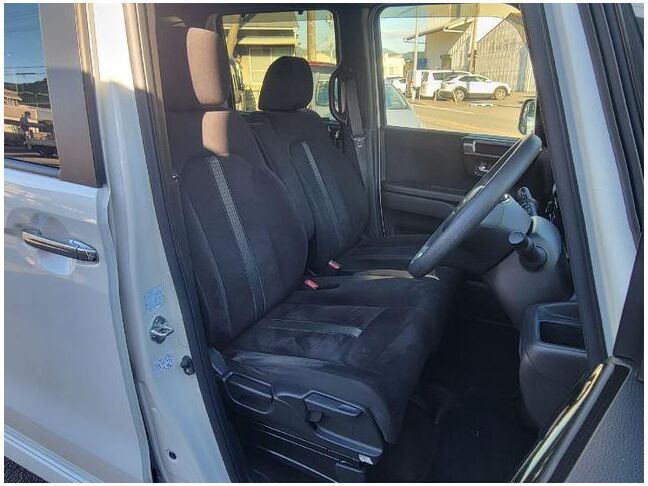 当店のお車をご覧いただきましてありがとうございます。お車についてのご質問やお見積りのご依頼、ご購入にあたってのご相談などお気軽にお問い合わせ下さい！