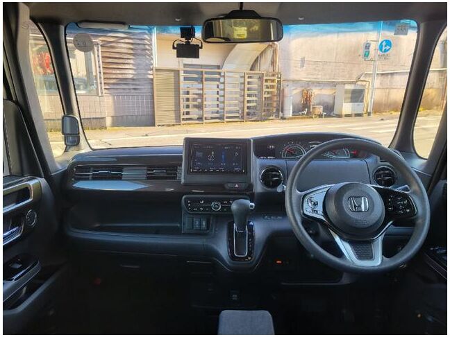 すぐにご来店頂けない場合や遠方にお住まいの方、車両状態の詳細が知りたい方はお気軽にご連絡下さい♪