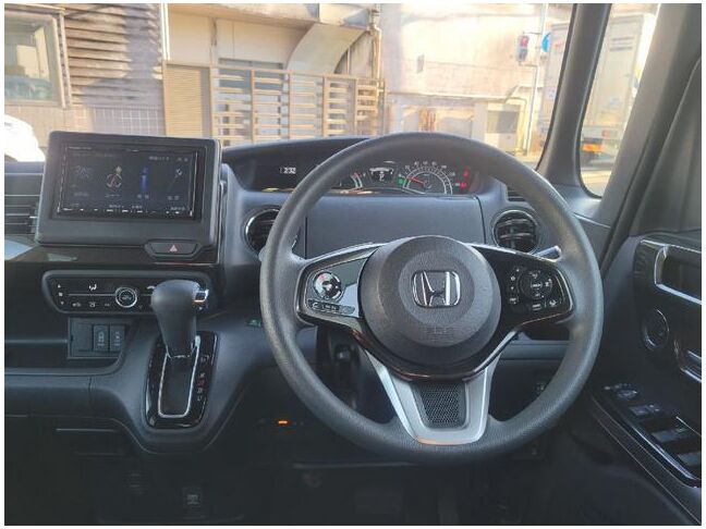 当店のお車をご覧いただきましてありがとうございます。お車についてのご質問やお見積りのご依頼、ご購入にあたってのご相談などお気軽にお問い合わせ下さい！