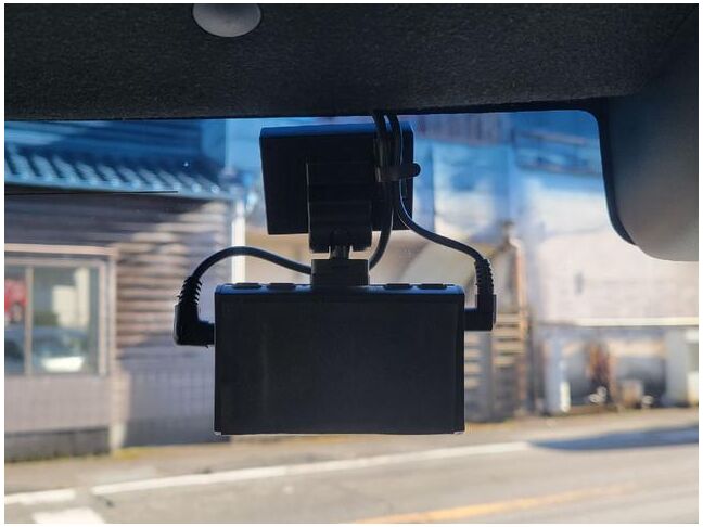 当店のお車をご覧いただきましてありがとうございます。お車についてのご質問やお見積りのご依頼、ご購入にあたってのご相談などお気軽にお問い合わせ下さい！