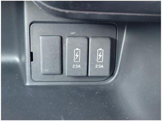 すぐにご来店頂けない場合や遠方にお住まいの方、車両状態の詳細が知りたい方はお気軽にご連絡下さい♪