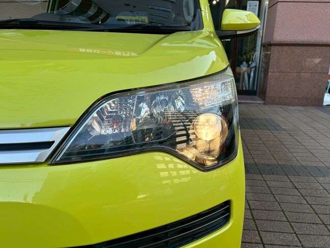 ヘッドライトも不具合なく明るい状態を保っています