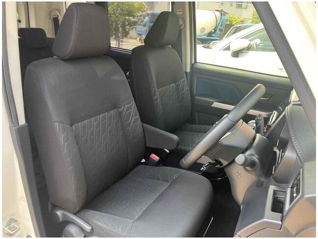 すぐにご来店頂けない場合や遠方にお住まいの方、車両状態の詳細が知りたい方はお気軽にご連絡下さい♪