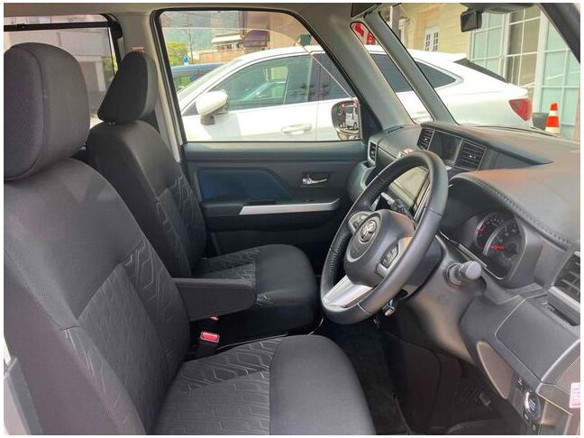 当店のお車をご覧いただきましてありがとうございます。お車についてのご質問やお見積りのご依頼、ご購入にあたってのご相談などお気軽にお問い合わせ下さい！