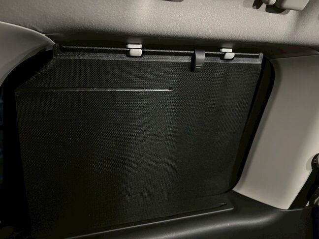 サンシェード付きなので日差しが強い時でも快適にお過ごしいただけます