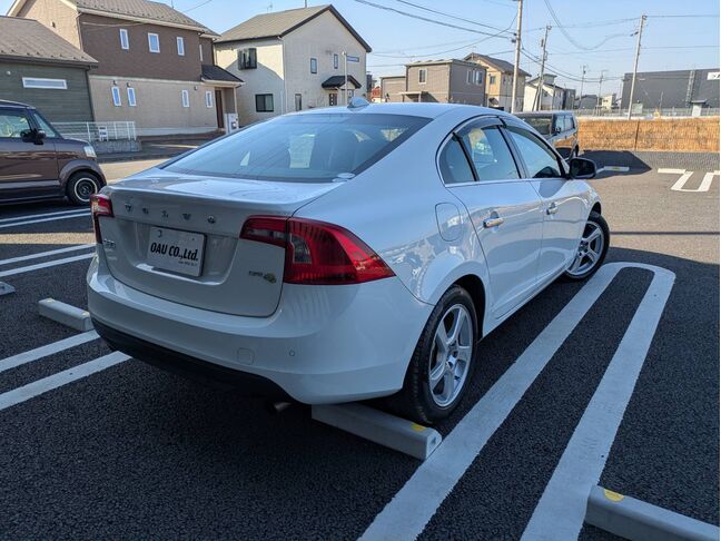 自社ローンや信用回復ローンに対応しております。審査が通らなかった方や不安のある方も、状況に応じて無理のないプランをご提案いたします。お気軽にご相談ください。