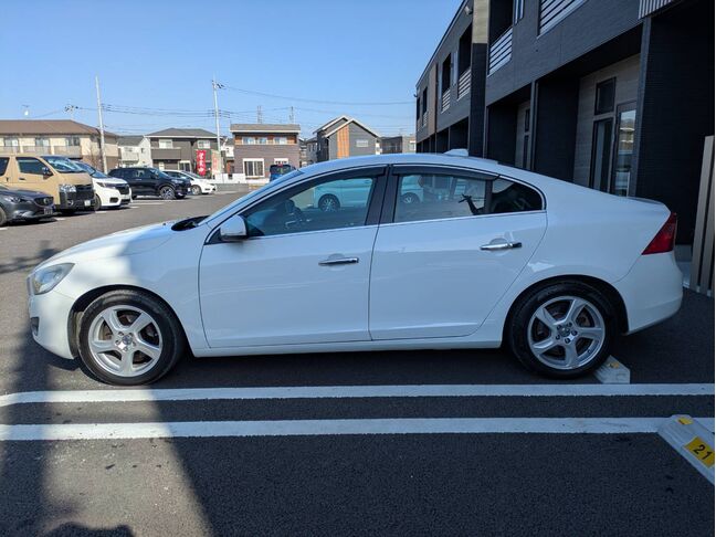 自社ローンや信用回復ローンに対応しております。審査が通らなかった方や不安のある方も、状況に応じて無理のないプランをご提案いたします。お気軽にご相談ください。