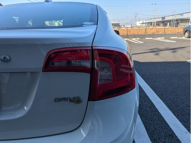 自社ローンや信用回復ローンに対応しております。審査が通らなかった方や不安のある方も、状況に応じて無理のないプランをご提案いたします。お気軽にご相談ください。