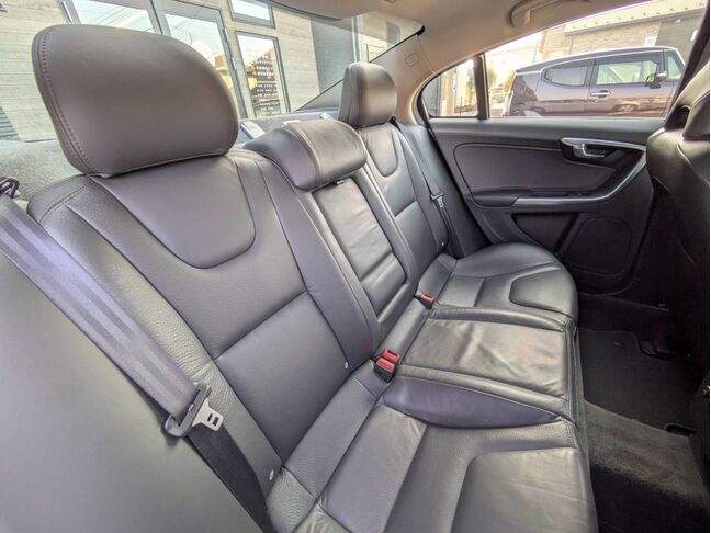 自社ローンや信用回復ローンに対応しております。審査が通らなかった方や不安のある方も、状況に応じて無理のないプランをご提案いたします。お気軽にご相談ください。