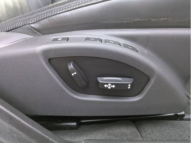 自社ローンや信用回復ローンに対応しております。審査が通らなかった方や不安のある方も、状況に応じて無理のないプランをご提案いたします。お気軽にご相談ください。