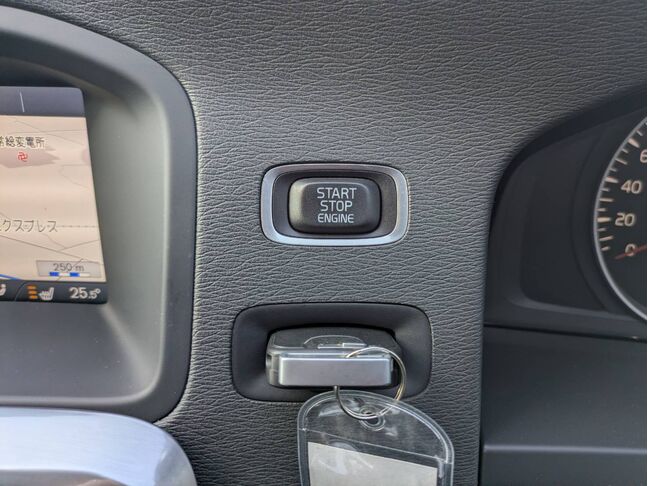 自社ローンや信用回復ローンに対応しております。審査が通らなかった方や不安のある方も、状況に応じて無理のないプランをご提案いたします。お気軽にご相談ください。