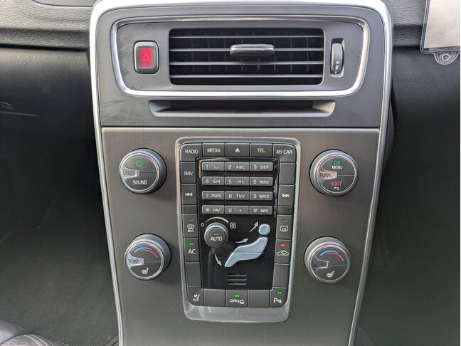 自社ローンや信用回復ローンに対応しております。審査が通らなかった方や不安のある方も、状況に応じて無理のないプランをご提案いたします。お気軽にご相談ください。