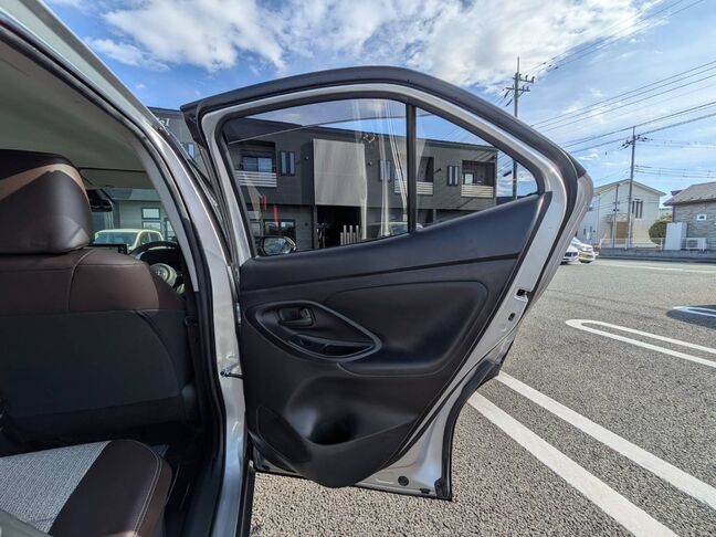 自社ローンや信用回復ローンに対応しております。審査が通らなかった方や不安のある方も、状況に応じて無理のないプランをご提案いたします。お気軽にご相談ください。