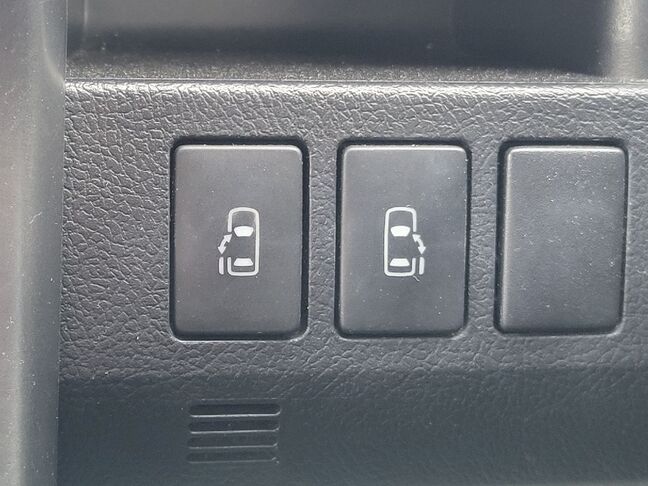 すぐにご来店頂けない場合や遠方にお住まいの方、車両状態の詳細が知りたい方はお気軽にご連絡下さい♪