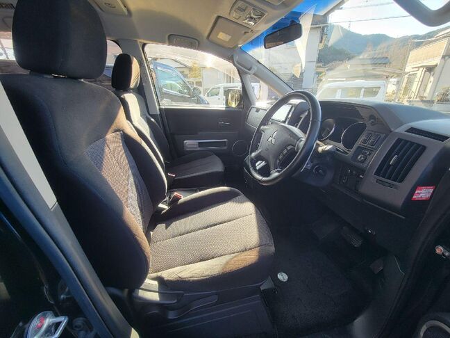 当店のお車をご覧いただきましてありがとうございます。お車についてのご質問やお見積りのご依頼、ご購入にあたってのご相談などお気軽にお問い合わせ下さい！