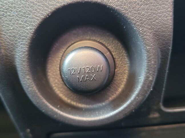 すぐにご来店頂けない場合や遠方にお住まいの方、車両状態の詳細が知りたい方はお気軽にご連絡下さい♪