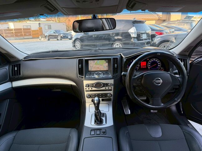 審査通過率98%！他社で断られた方もご相談を。自社ローン専門店だから叶う、あなたのカーライフ。