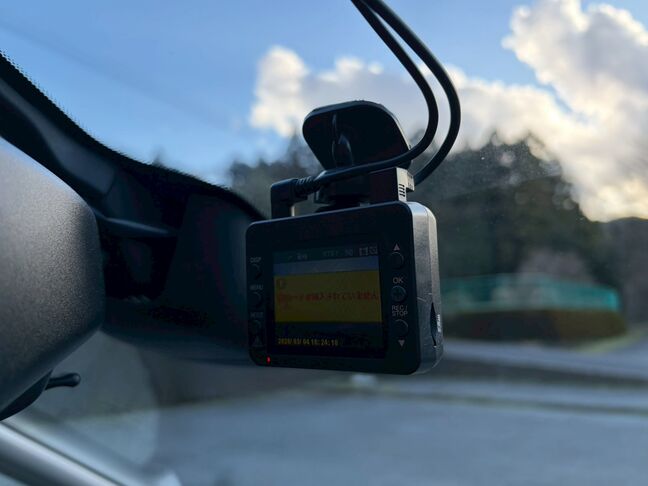 【友達追加の方法②】車両画像の2枚目のQRコードをLINEで読み込んで友達追加できます。