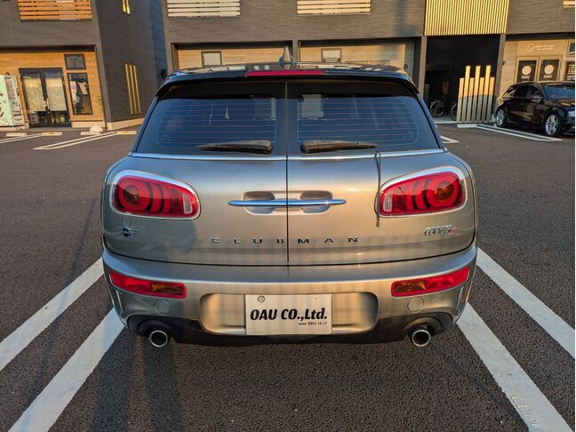 弊社オートローンは頭金・ボーナス払い不要最長120回まで可能となっております！審査だけでも構いませんのでお気軽にご相談下さい。