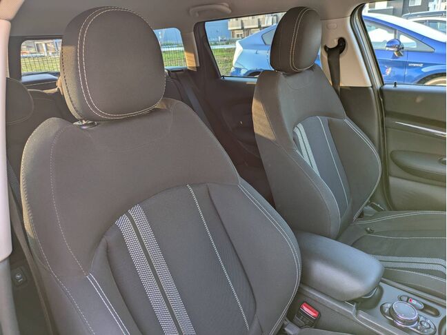 自社ローンや信用回復ローンに対応しております。審査が通らなかった方や不安のある方も、状況に応じて無理のないプランをご提案いたします。お気軽にご相談ください。