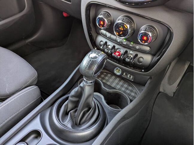 自社ローンや信用回復ローンに対応しております。審査が通らなかった方や不安のある方も、状況に応じて無理のないプランをご提案いたします。お気軽にご相談ください。