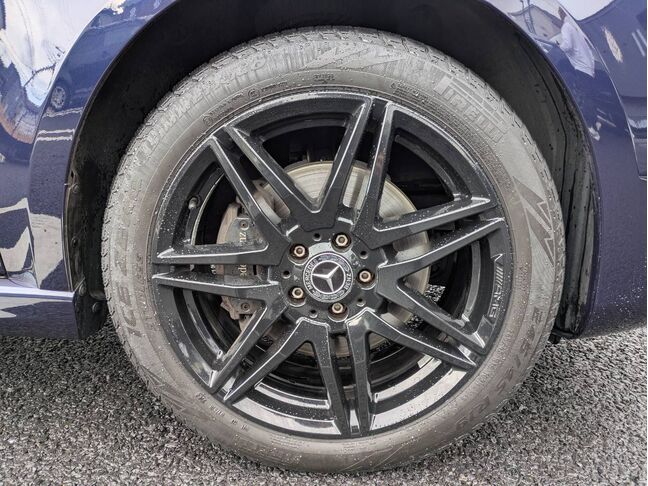 自社ローンや信用回復ローンに対応しております。審査が通らなかった方や不安のある方も、状況に応じて無理のないプランをご提案いたします。お気軽にご相談ください。