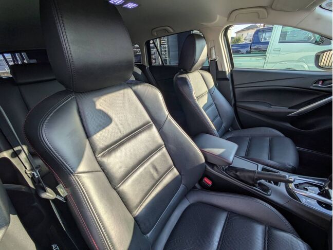 自社ローンや信用回復ローンに対応しております。審査が通らなかった方や不安のある方も、状況に応じて無理のないプランをご提案いたします。お気軽にご相談ください。