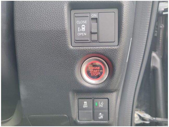 すぐにご来店頂けない場合や遠方にお住まいの方、車両状態の詳細が知りたい方はお気軽にご連絡下さい♪