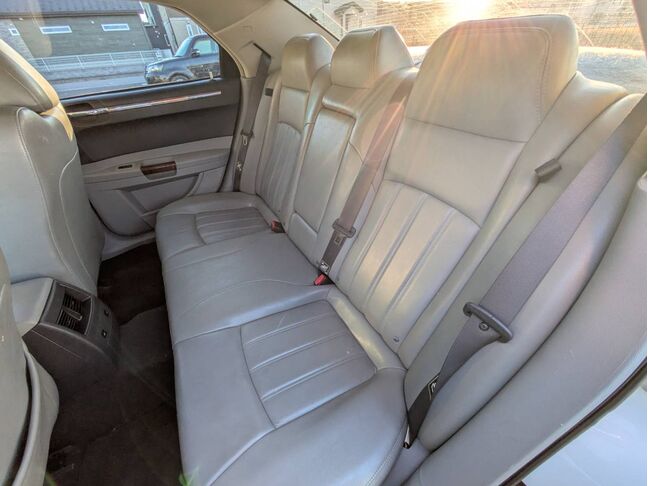 自社ローンや信用回復ローンに対応しております。審査が通らなかった方や不安のある方も、状況に応じて無理のないプランをご提案いたします。お気軽にご相談ください。