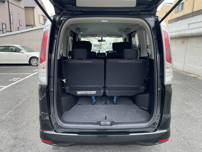 普段のお買い物やお出かけにも便利なラゲッジスペースです♪