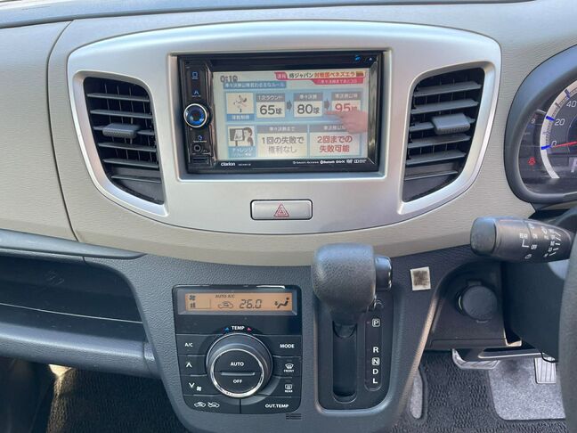 手の位置が近く操作しやすいインパネシフトです♪ 手の位置が近く操作しやすいインパネシフトです♪