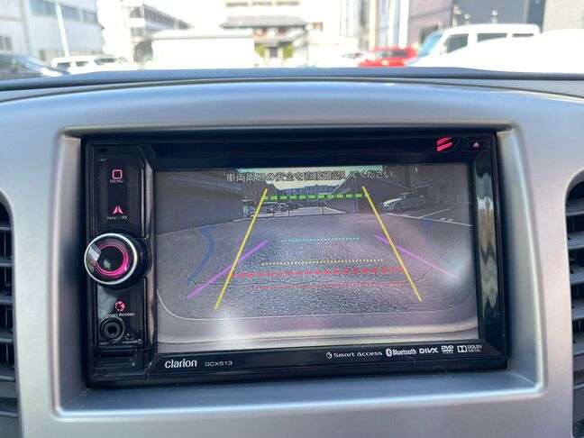 バックカメラ付きなので駐車が苦手な方でも安心です★
