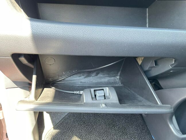 グローブボックス付♪車検証などの収納に便利です♪ グローブボックス付♪車検証などの収納に便利です♪