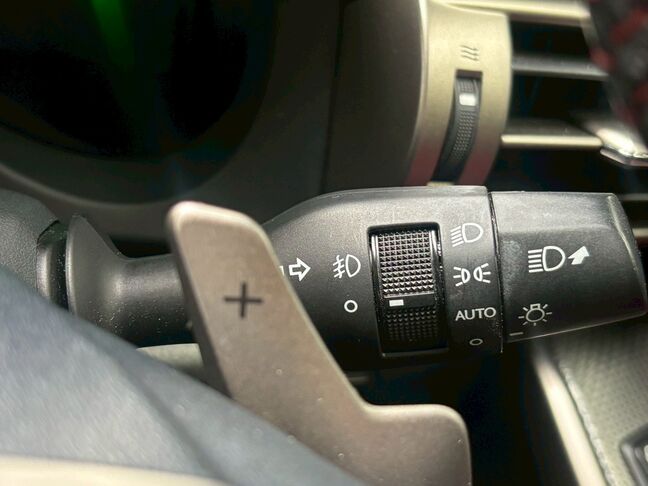 仮審査は公式LINEから簡単にお申し込み頂けます。LINEで上記QRコードを読み込んでお気軽にお申し込みください。LINE ID検索の場合は@567fslwuです。