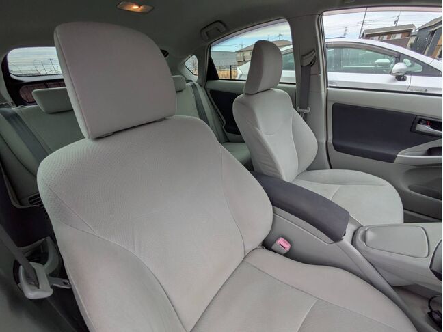 自社ローンや信用回復ローンに対応しております。審査が通らなかった方や不安のある方も、状況に応じて無理のないプランをご提案いたします。お気軽にご相談ください。