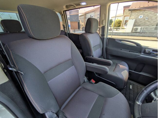 自社ローンや信用回復ローンに対応しております。審査が通らなかった方や不安のある方も、状況に応じて無理のないプランをご提案いたします。お気軽にご相談ください。