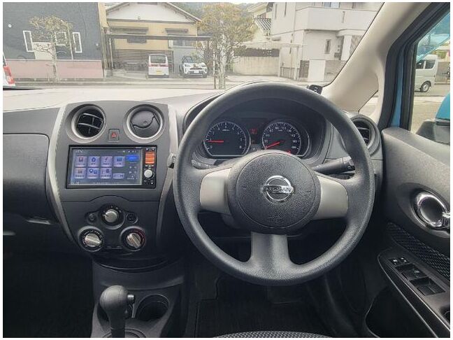 すぐにご来店頂けない場合や遠方にお住まいの方、車両状態の詳細が知りたい方はお気軽にご連絡下さい♪