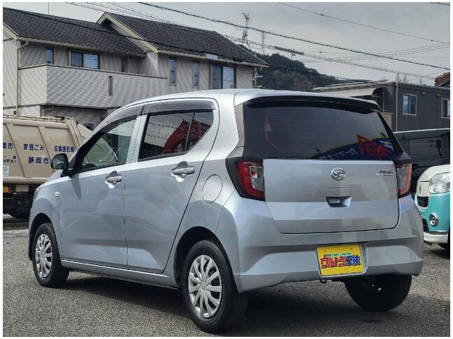 当店のお車をご覧いただきましてありがとうございます。お車についてのご質問やお見積りのご依頼、ご購入にあたってのご相談などお気軽にお問い合わせ下さい！