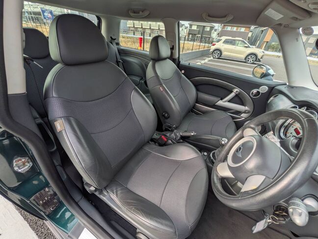 自社ローンや信用回復ローンに対応しております。審査が通らなかった方や不安のある方も、状況に応じて無理のないプランをご提案いたします。お気軽にご相談ください。