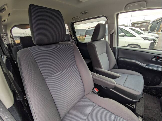 自社ローンや信用回復ローンに対応しております。審査が通らなかった方や不安のある方も、状況に応じて無理のないプランをご提案いたします。お気軽にご相談ください。