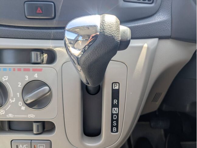 自社ローンや信用回復ローンに対応しております。審査が通らなかった方や不安のある方も、状況に応じて無理のないプランをご提案いたします。お気軽にご相談ください。