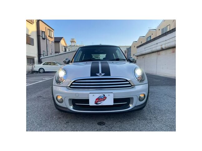 ライト点灯が映える！雰囲気抜群のMINIクーパー！