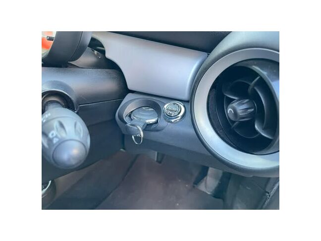 MINIならではのスタートシステム♪デザイン性も魅力です！