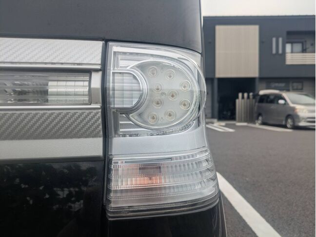 買取からの直販にて極限までこだわった仕入れで低価格を実現！！低価格で良質なお車を是非、ご覧ください。