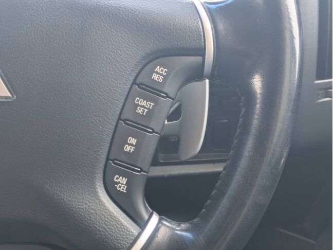 電車でお越しの際は、TXみどりの駅が最寄りとなります。事前にお電話頂ければお迎えに参ります。
