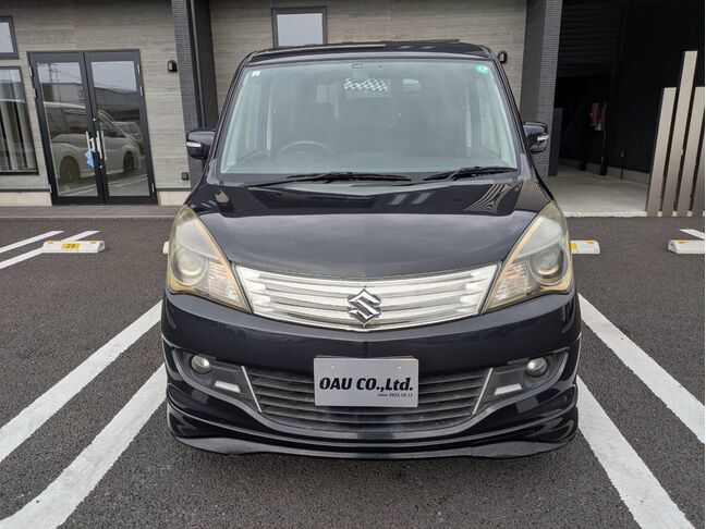 在庫車両は複数箇所にて保管の為、準備にお時間を頂きます。ご予約頂ければ、お待ち頂くことなくスムーズなご案内が可能です。ご予約やお問い合わせはお電話にて！